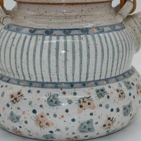 Vintage Lynne Norwood Lofton Art Pottery Pink Blue Kitten Cat Teapot Signed - Picture 12 of 13